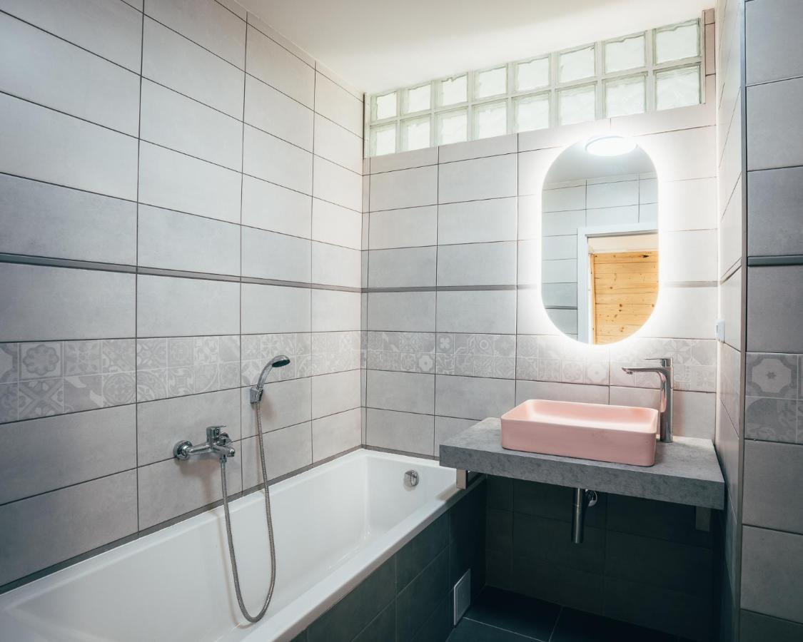 Apartmany Pekna 10 Nova Pec Exterior photo